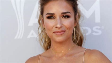 Jessie James Decker Gets Slammed By Fans For Drinking While