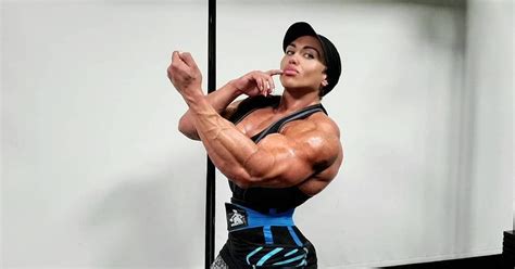 36 Most Muscular Female Bodybuilders With Instagram Hood Mwr