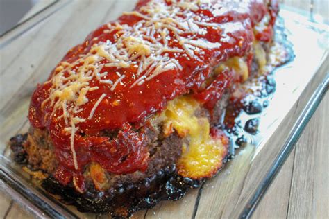 The meatloaf's doneness can't be determined just by a timer, especially when you want to catch it at the just the right minute before it overcooks. Baking Meatloaf At 400 Degrees / Bacon Wrapped Meatoaf ...