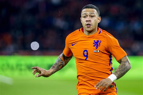 Memphis Depay nie pojedzie na Euro 2020? Holender doznał poważnej kontuzji