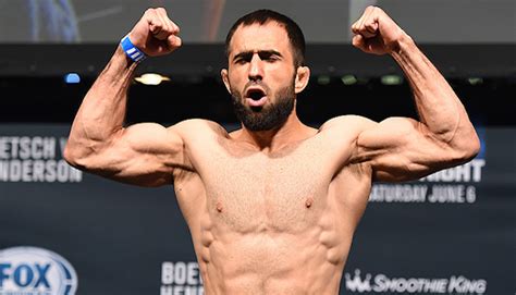Ufc On Abc 1 Loses Another Fight As Omari Akhmedov Vs Tom Breese