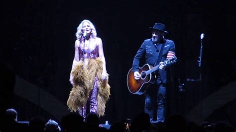 Sugarland In Nashville Stay Jennifer Leads Epic Sing Along Youtube