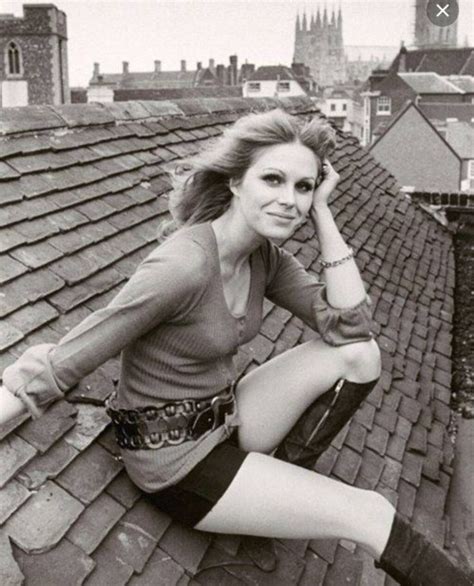 Abfabs Joanna Lumley In Her 60s Modelling Days Joanna Lumley Young