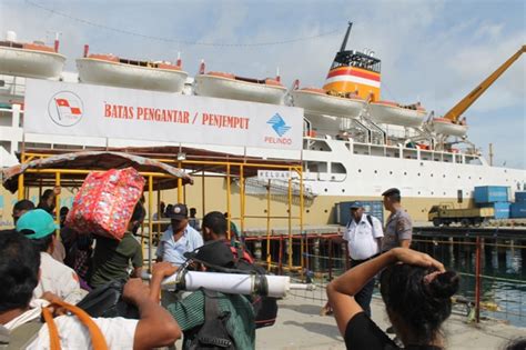 Keberangkatan Penumpang Dari Pelabuhan Jayapura Meningkat