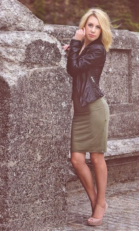 Nice Blonde In Green Pencil Skirt Outdoors Kar0