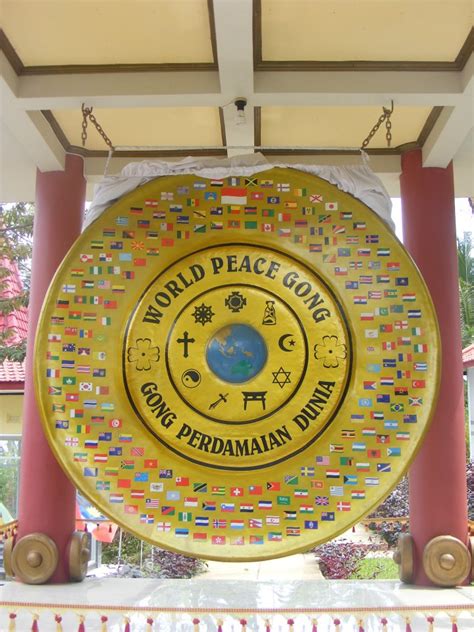 Info Wisata Jepara Gong Perdamaian Dunia World Peace Gong