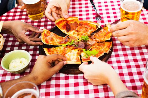 Benefits Of Sharing Food - Taher, Inc. Food Service
