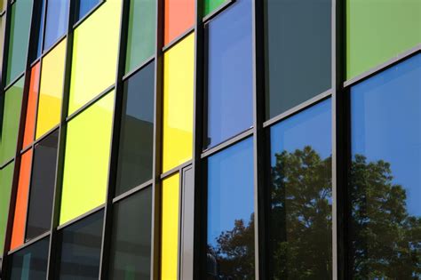 Find Tinted Glass And Colored Glass Near You The Glass Guru