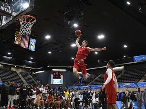 How to Jump Higher Than Everyone Else - Snooty Fox Live - Know What Matters