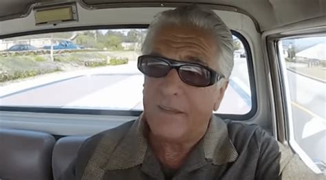 Storage Wars Barry Weiss Is Back Asks Did You Miss Me