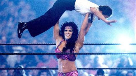 Joanie Chyna Laurer Dead Wrestlers And Fans Pay Tribute After Wwe