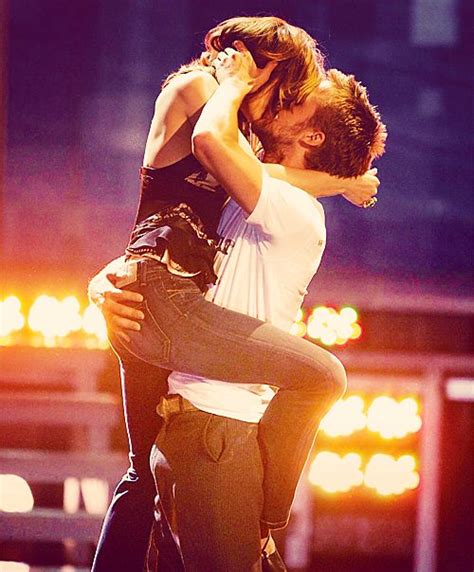 Rachel Mcadams And Ryan Gosling Best Kiss Winners For The Notebook Mtv Awards Best Kisses