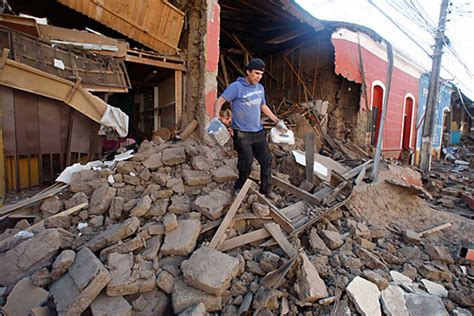 Un sismo 5 grados en la escala de richter se registró esta madrugada en la el servicio sismológico de la universidad de chile informó de un fuerte sismo registrado a las 2:16 de. Chile earthquake: Death toll rises, authorities race to ...