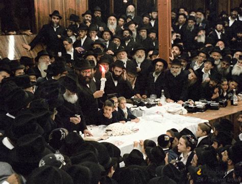 10 Tishrei Moments With The Lubavitcher Rebbe Give Your Own High