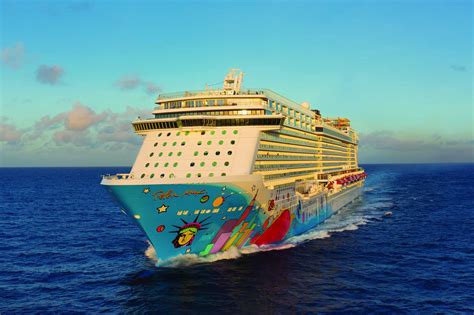 Norwegian Breakaway Ship Tour Where To Eat Drink And Have Fun On An