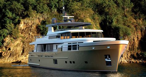 Luxury Yacht Continental Trawler 2800 Rph — Yacht Charter And Superyacht