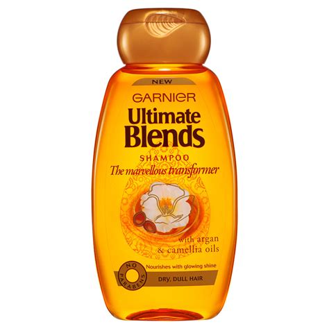 It nourishes the hair and makes them stronger. Garnier Ultimate Blends Shampoo Argan & Camellia Oils 250ml