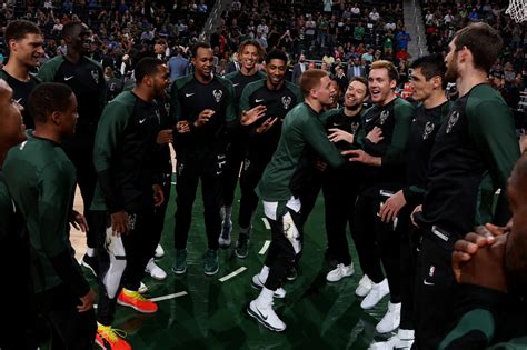 Milwaukee Bucks Daily Preseason Opens Up With A Win At Fiserv Forum