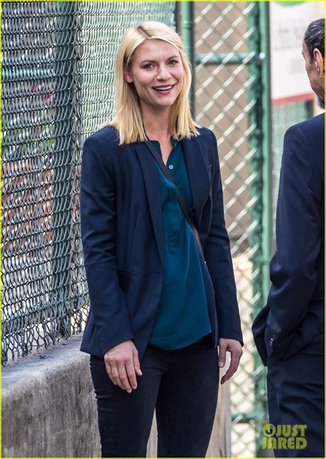 Claire Danes Shoots Homeland Scenes With Her New On Screen Daughter Homeland Photo 39918403