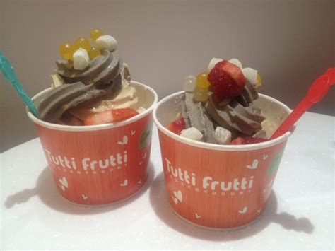Tutti Frutti Frozen Yogurt Grand Opening