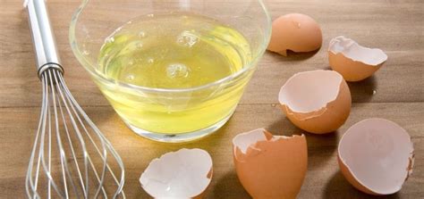 Kombinasi kedua jenis minyak esensial dan putih telur ini sangat ampuh untuk memperbesar dan mengencangkan payudara secara alami selain bisa juga menggunakan cara mengencangkan payudara dengan pepaya. Putih Telur, Jangan Dibuang Ayo Kreasikan! - Palmia