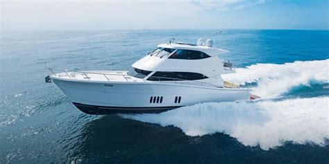 With its innovative aft cabin, the x60 is a world first in its class. The Maritimo M70 - Luxury Long Range Motor Yacht ...
