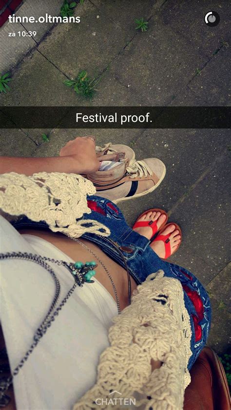 Tinne Oltmans's Feet