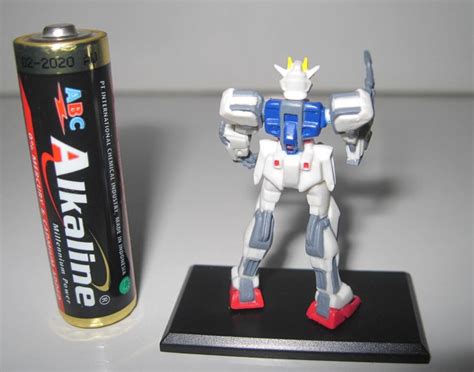 Terjual Action Figure Gundam Gat X105 Strike Gundam Gun Knife Code A4