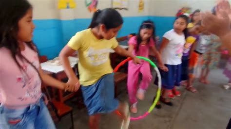Dinamicas Y Juegos Para Niños Con Ula Ula Motivacion Clase Para Niños