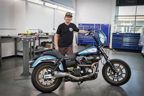 Jesse Rooke Goes Over His Harley Davidson Build Rekluse