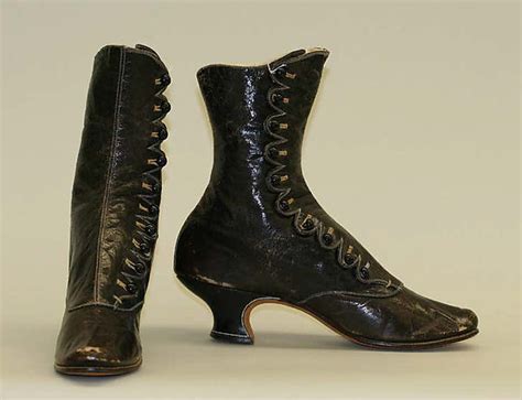 V325 Introducing Tavistock Authentic Victorian Button Boots ~ American Duchess
