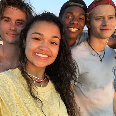 This 35 Hidden Facts Of Outer Banks Cast With Chase Stokes Madelyn