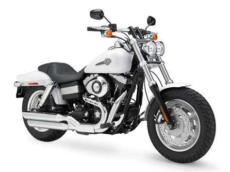These grunty powerplants, along with a (relatively) sporty new suspension system from the. 2011 FXDF Fat Bob pictures Harley Davidson specifications