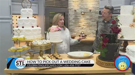 Celebrating Life Cake Boutique Has All The Wedding Cake Trends Fox 2