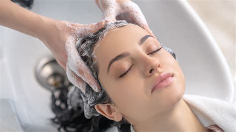 why you shouldn t use shampoo after its expiration date
