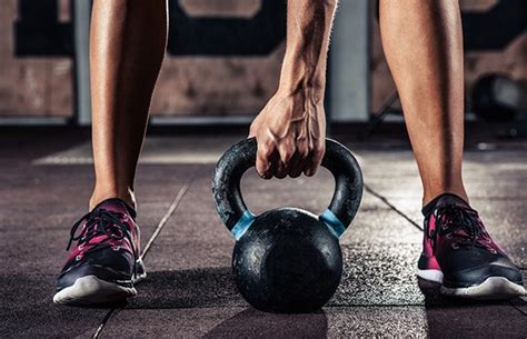 5 Crossfit Workouts That Will Kick Your Butt Life By Daily Burn