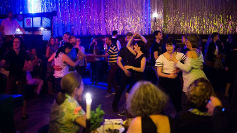 Clärchens Ballhaus Historic Dance Hall Turns 100 In Berlin Der Spiegel
