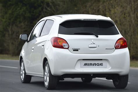 mitsubishi araba