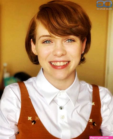 Sophia Lillis Sexy Photos Collection From Various Photoshoots The