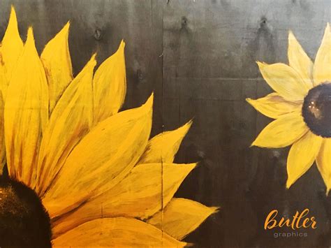 Sunflower Painting On Pallet Wood Planning On Adding Another Flower