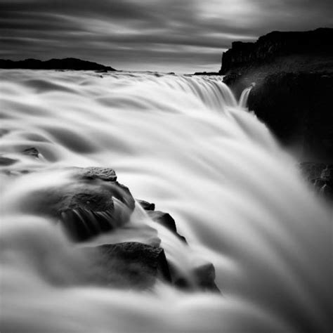 Showcase Of Water Photography In Black And White Hongkiat