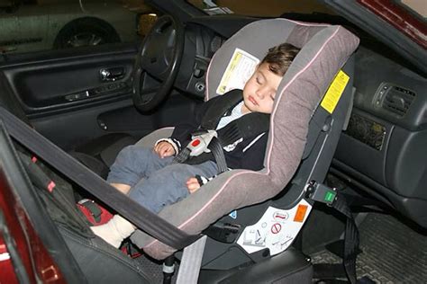 Rear Facing Car Seats And Leg Space For Your Child