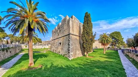 La Storia Del Castello Di Manfredonia