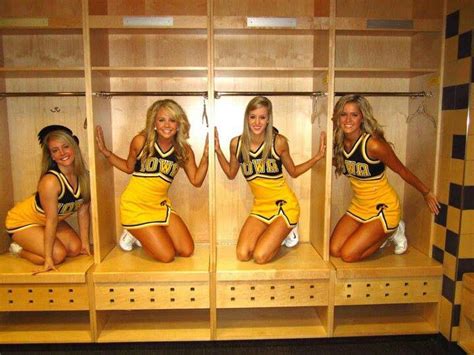Nice Locker Room Sexy Cheerleaders Cheerleader Girl College Cheer