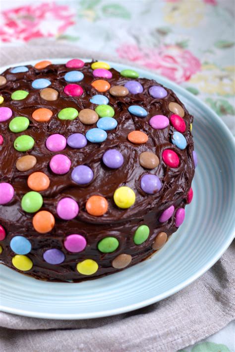 15 creative birthday cakes for kids. Easy chocolate birthday cake - Mrs Rachel Brady