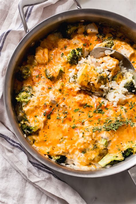 This cheesy chicken broccoli rice casserole is the easiest meal you'll make all week and is sure to become a new family favorite! One Pot Cheesy Chicken Broccoli Rice Casserole Recipe | Little Spice Jar