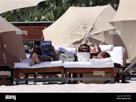 Naomi Campbell And Boyfriend Hi Res Stock Photography And Images Alamy