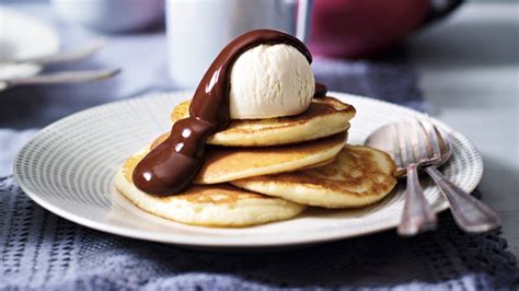 Buttermilk Pancakes With Chocolate Sauce Netmums