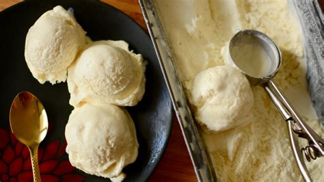 Find healthy, delicious homemade ice cream recipes including vanilla, strawberry and mango ice cream. Homemade Vanilla Ice Cream Recipe (Only 3 Ingredients) | No Eggs | No Ice Cream Machine - YouTube