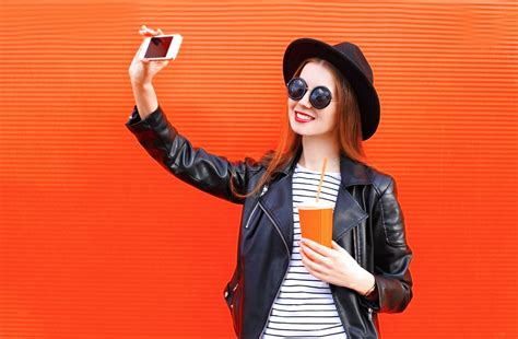 Are Selfie Takers Less Intelligent Than Everyone Else Thrive Global